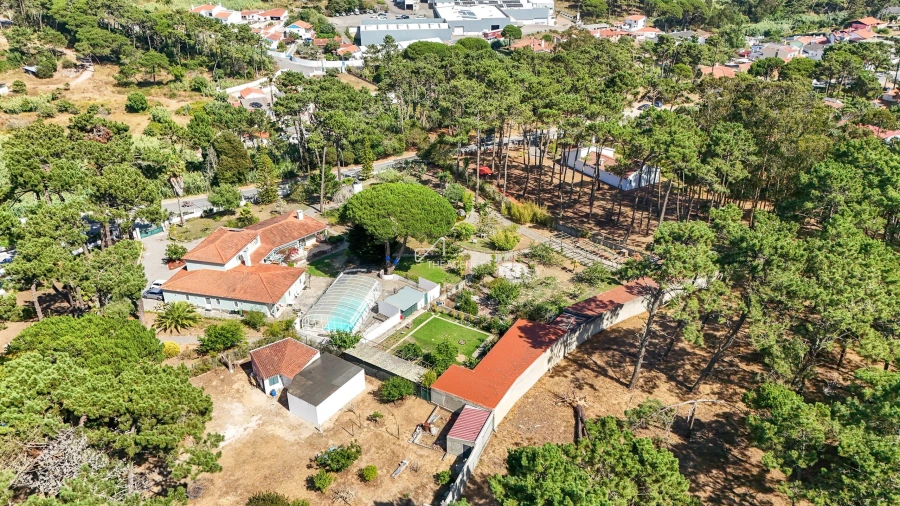 Quinta T4 para Venda em Colares Foto 36