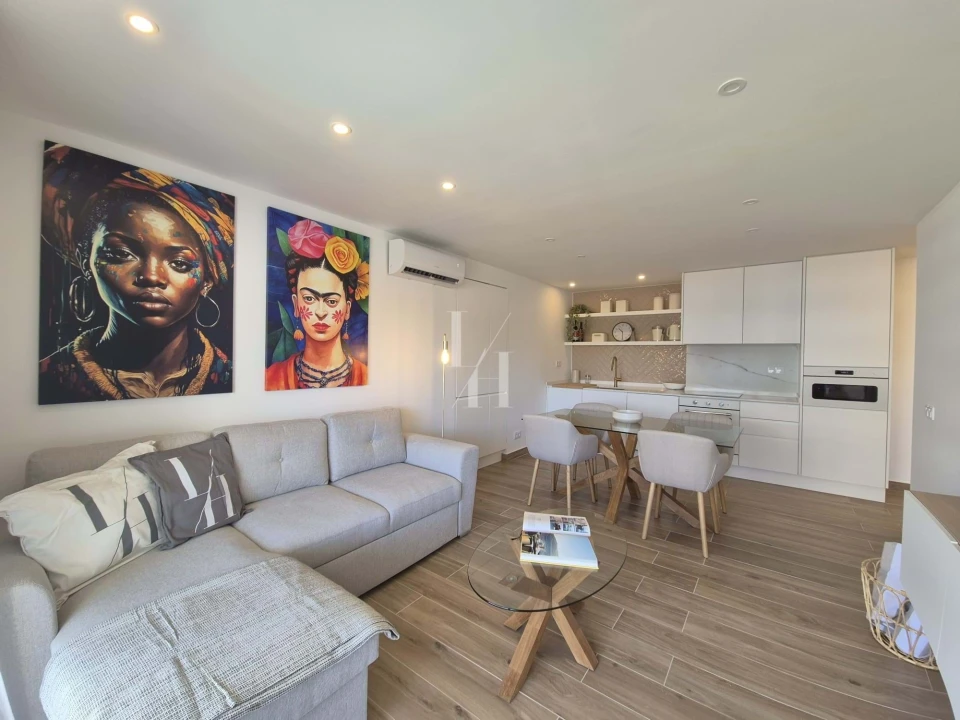 Apartamento T2 para Arrendamento férias em Quarteira Foto 2