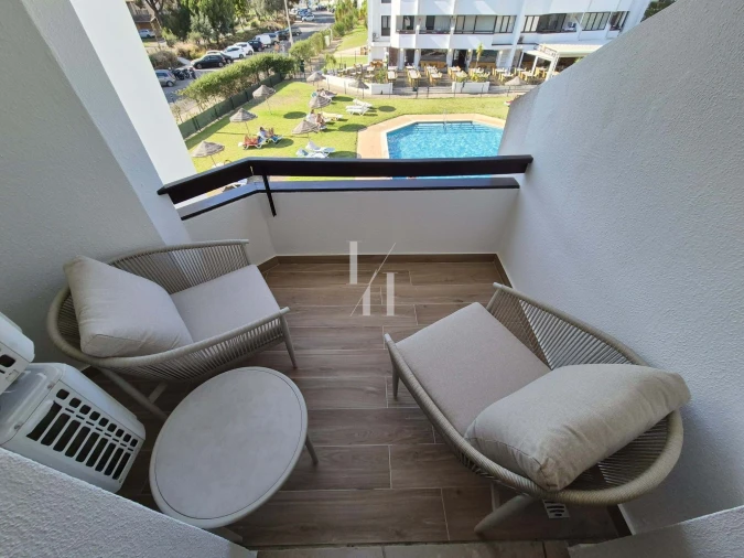 Apartamento T2 para Arrendamento férias em Quarteira Foto 13