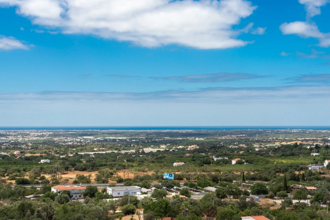 Moradia T4 para Venda em Santa Barbara de Nexe Foto 72