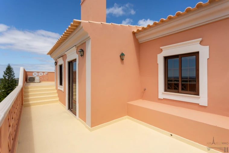 Moradia T4 para Venda em Santa Barbara de Nexe Foto 67