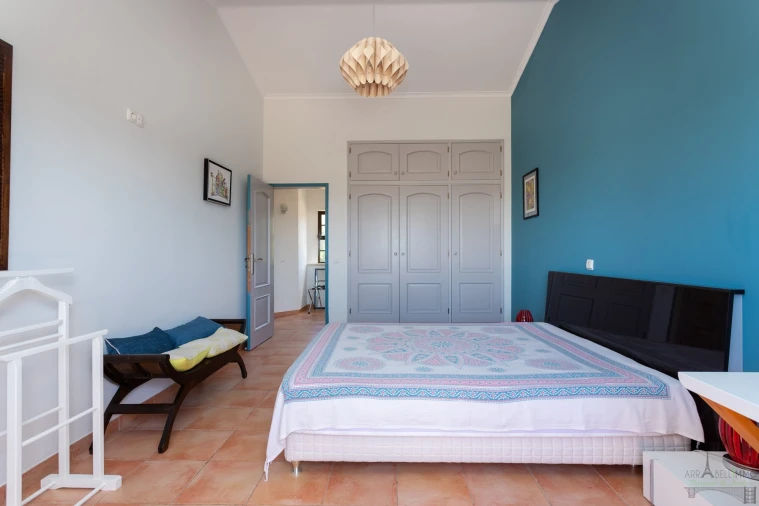 Moradia T4 para Venda em Santa Barbara de Nexe Foto 27