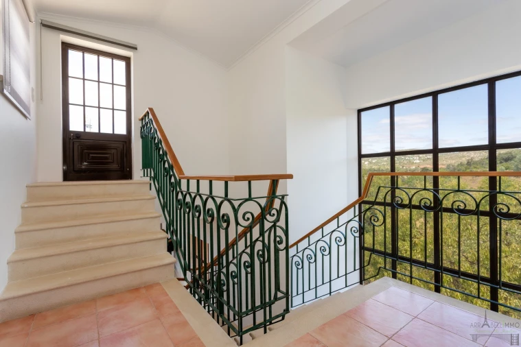 Moradia T4 para Venda em Santa Barbara de Nexe Foto 65