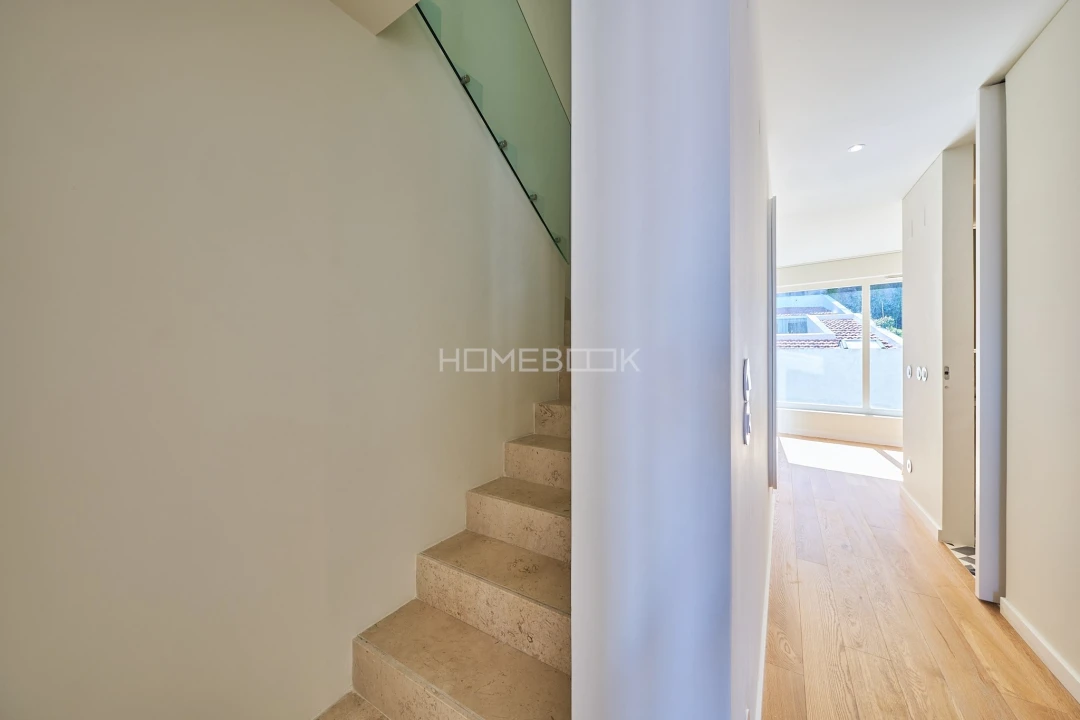 Apartamento T1 para Venda em Santo António Foto 11