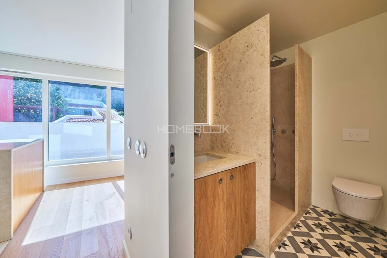 Apartamento T1 para Venda em Santo António Foto 12
