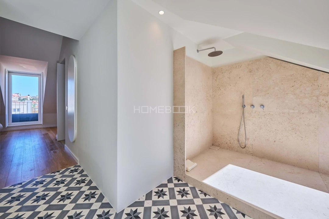 Apartamento T1 para Venda em Santo António Foto 32