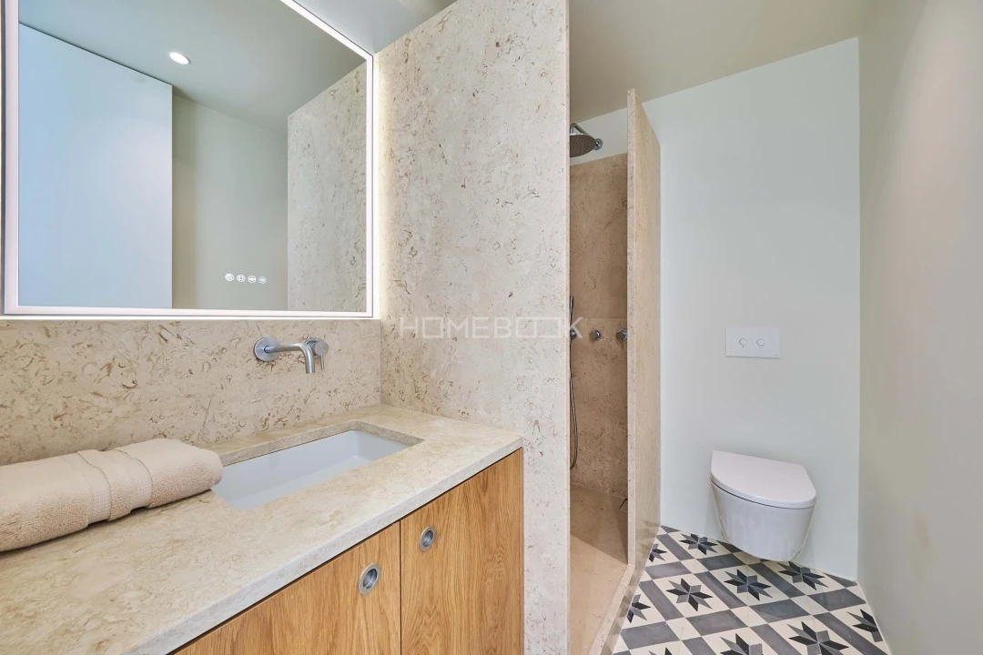 Apartamento T1 para Venda em Santo António Foto 13