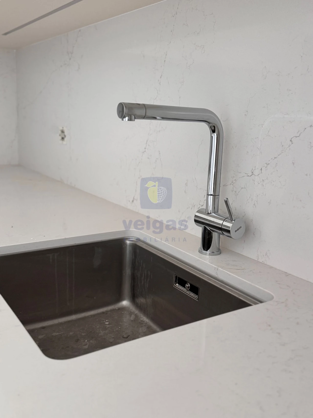 Apartamento T1 para Venda em Nazare Foto 16