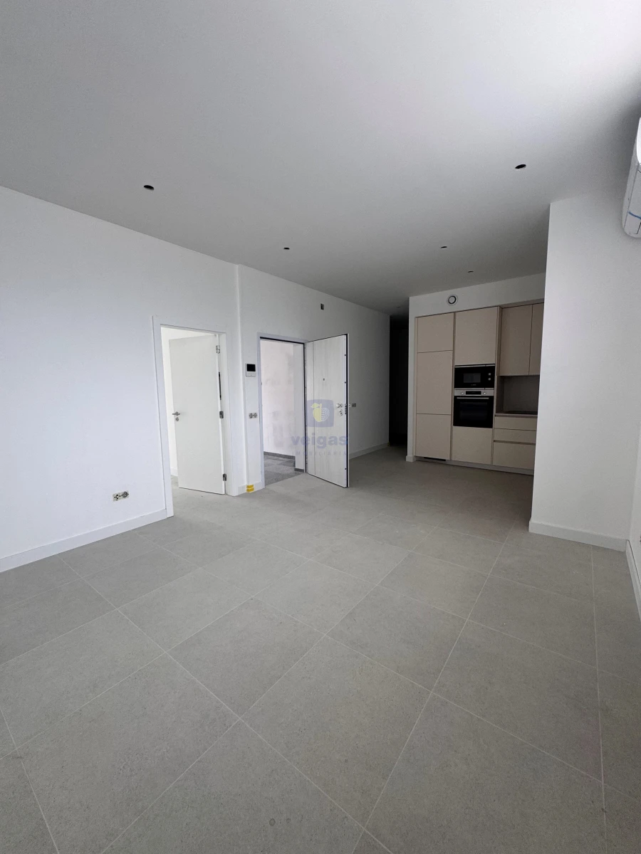 Apartamento T1 para Venda em Nazare Foto 18