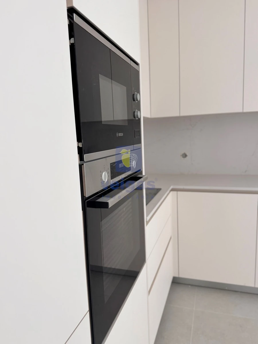 Apartamento T1 para Venda em Nazare Foto 4
