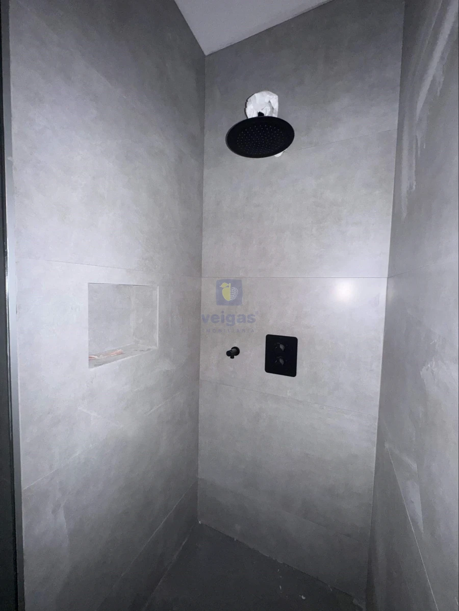 Apartamento T1 para Venda em Nazare Foto 28