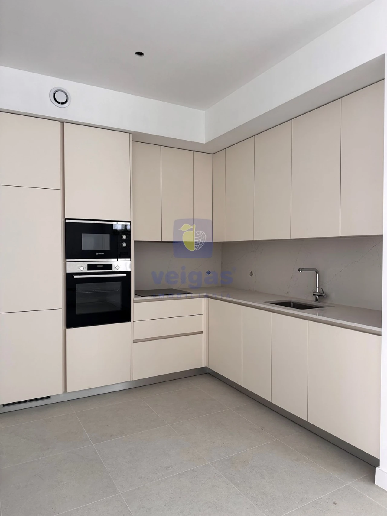 Apartamento T1 para Venda em Nazare Foto 12