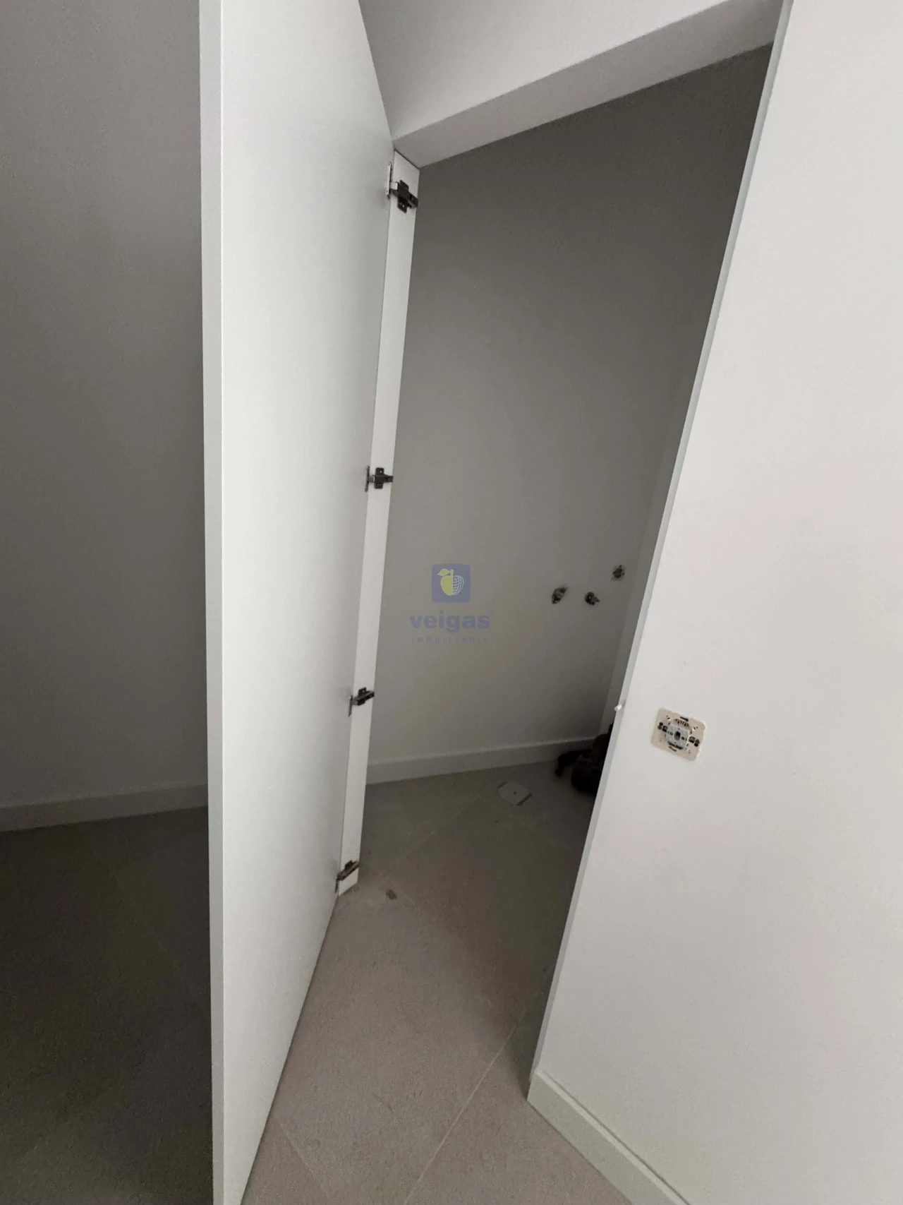 Apartamento T1 para Venda em Nazare Foto 24