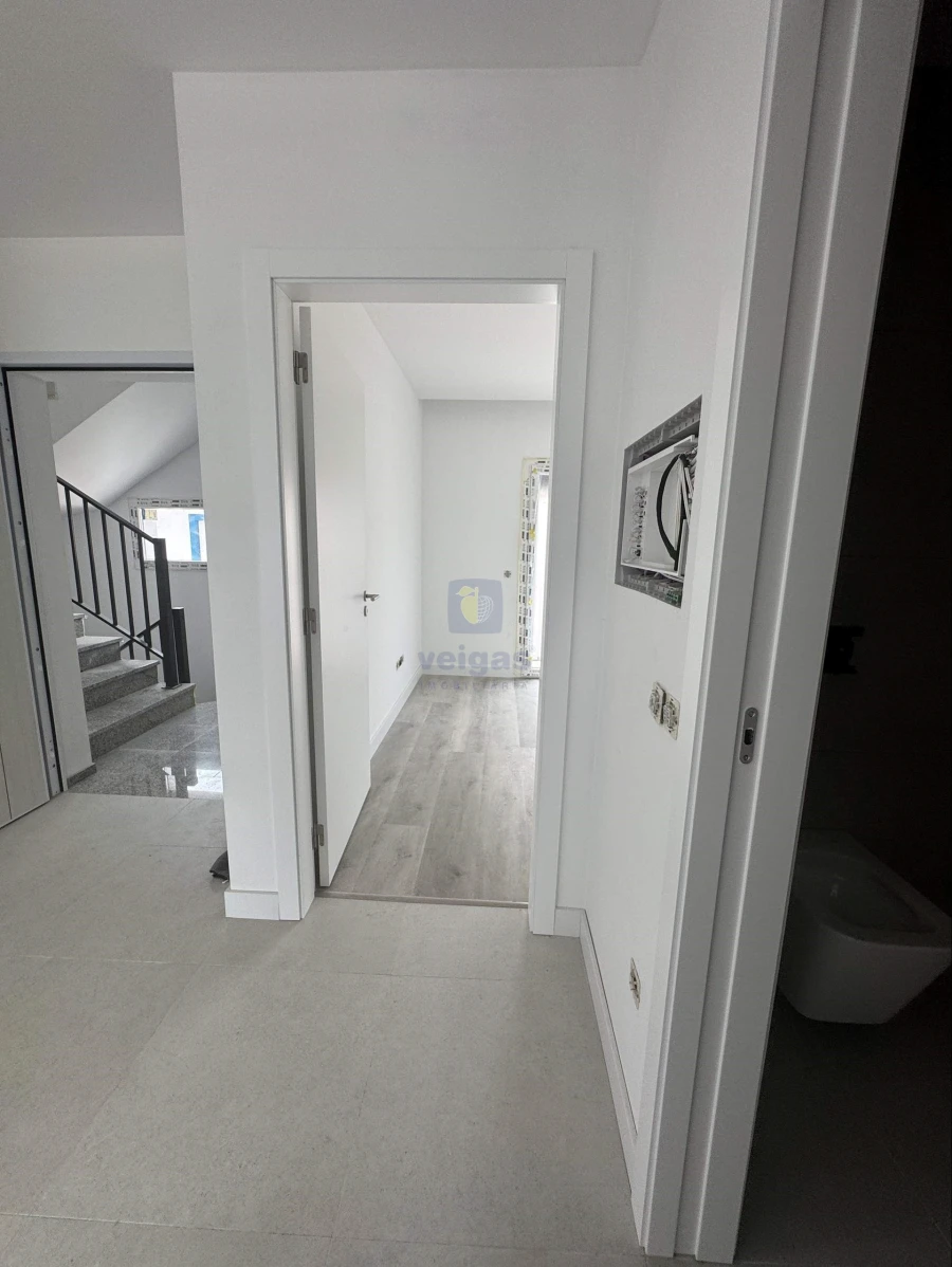 Apartamento T2 para Venda em Nazare Foto 19