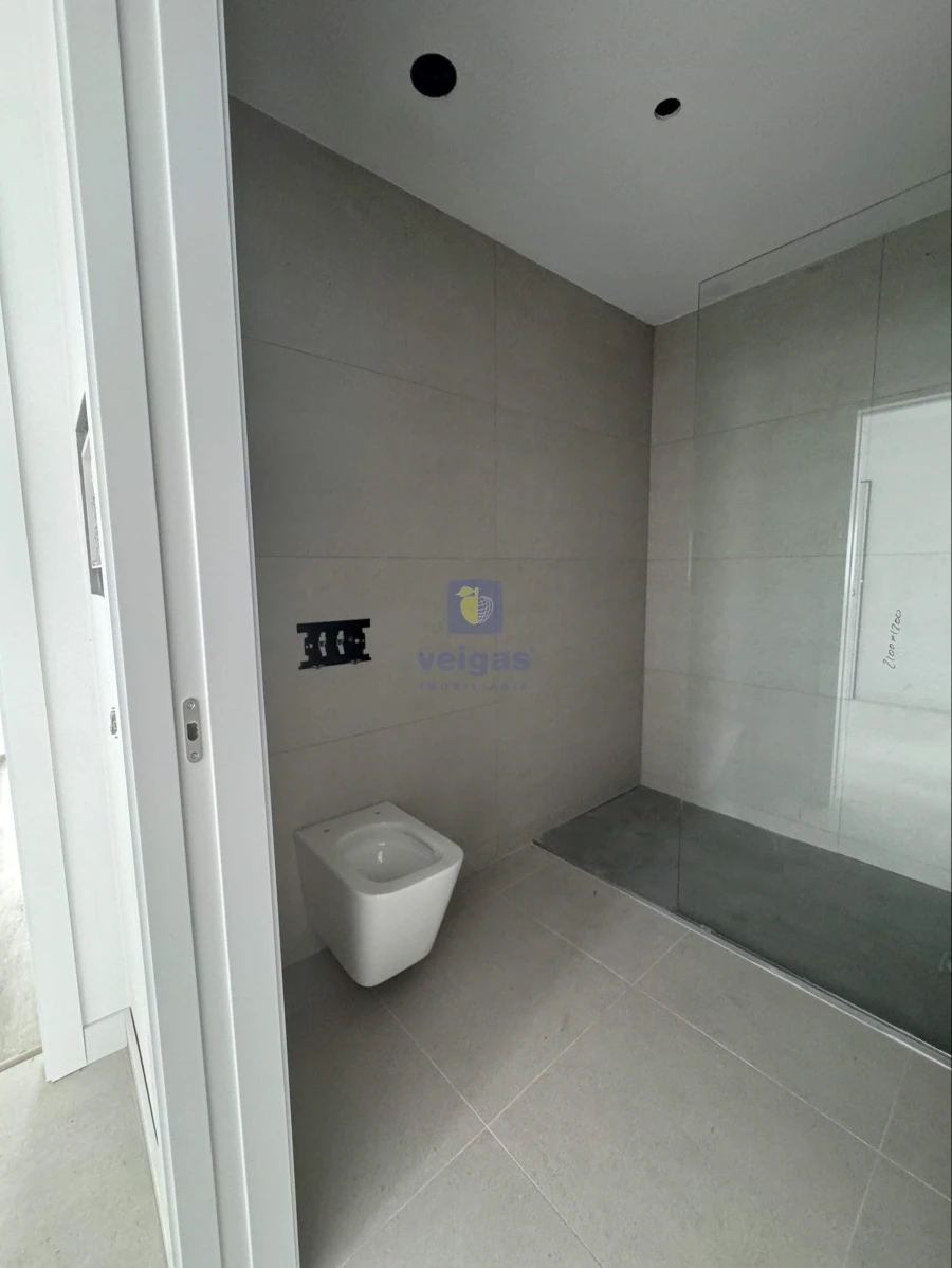 Apartamento T2 para Venda em Nazare Foto 5