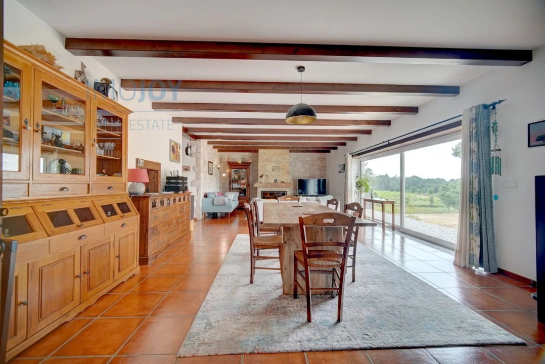 Moradia T3 para Venda em Alcoentre Foto 2