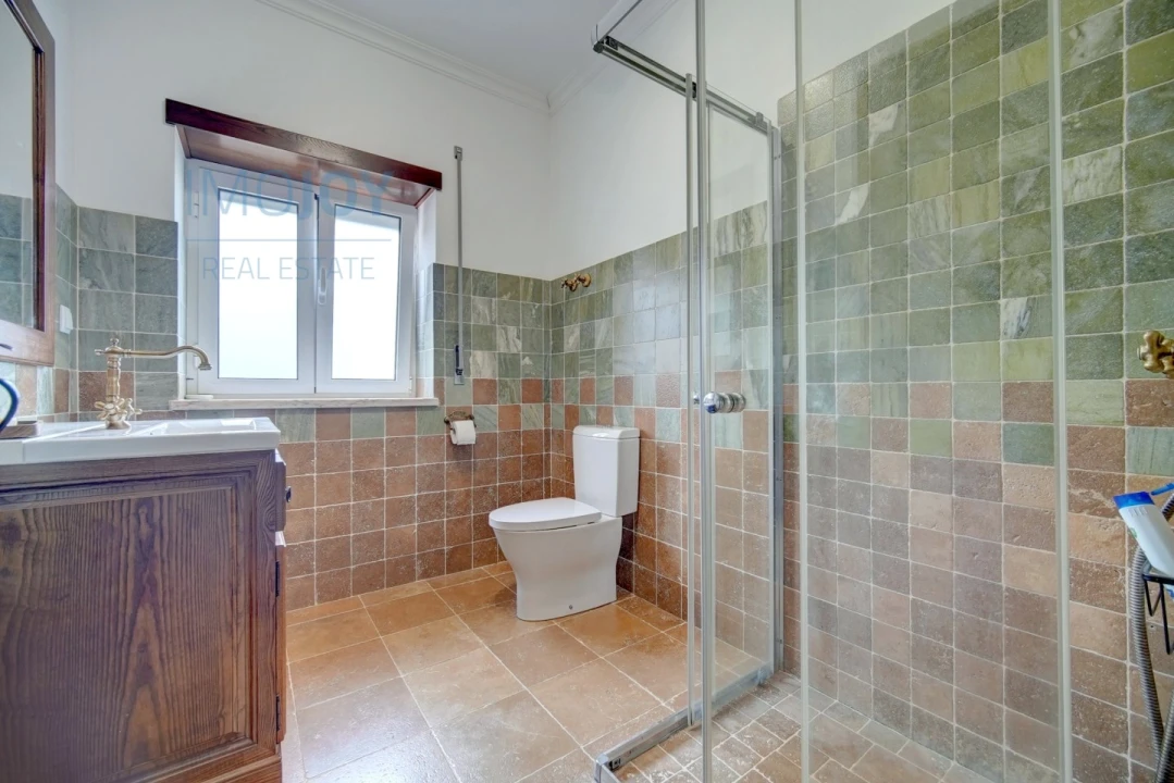 Moradia T3 para Venda em Alcoentre Foto 12