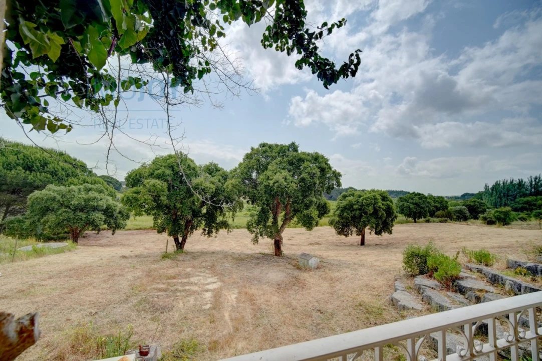 Moradia T3 para Venda em Alcoentre Foto 24