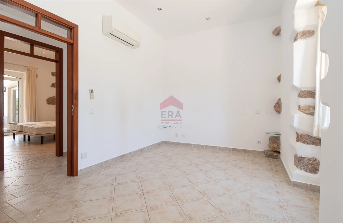 Moradia T4 para Venda em São Brás de Alportel Foto 10