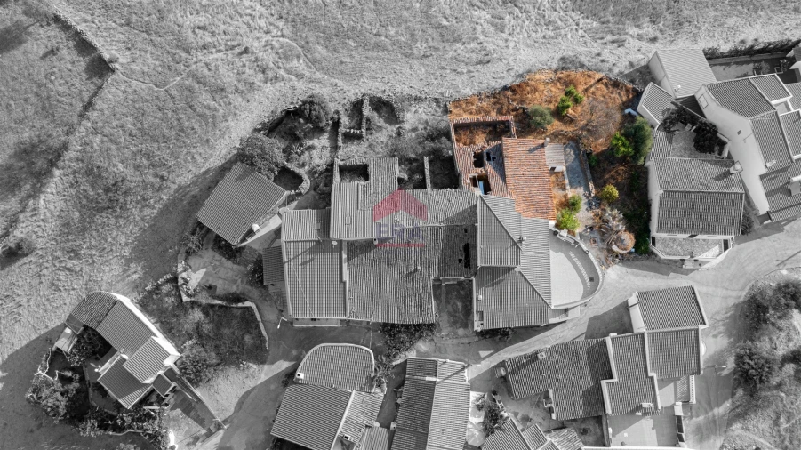 Moradia T2 para Venda em Giões Foto 6