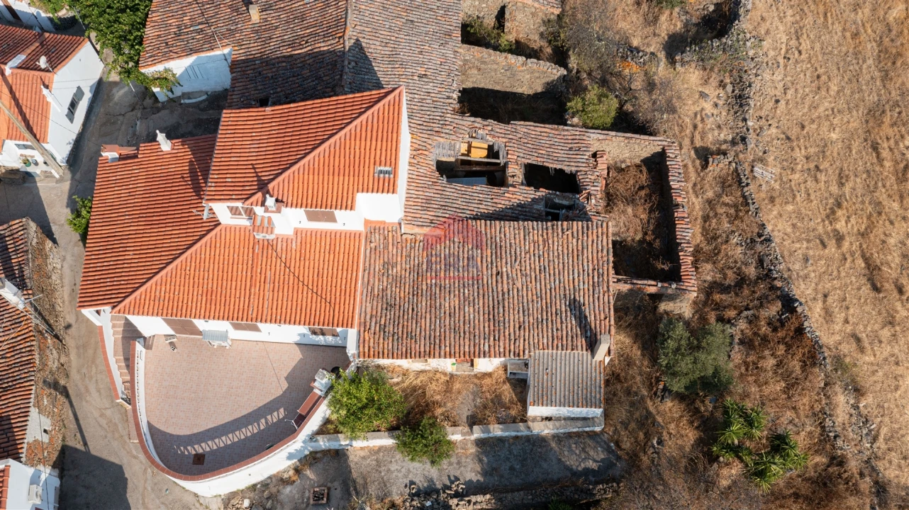 Moradia T2 para Venda em Giões Foto 11