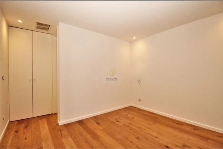 Apartamento T2 para Venda em Canidelo Foto 2