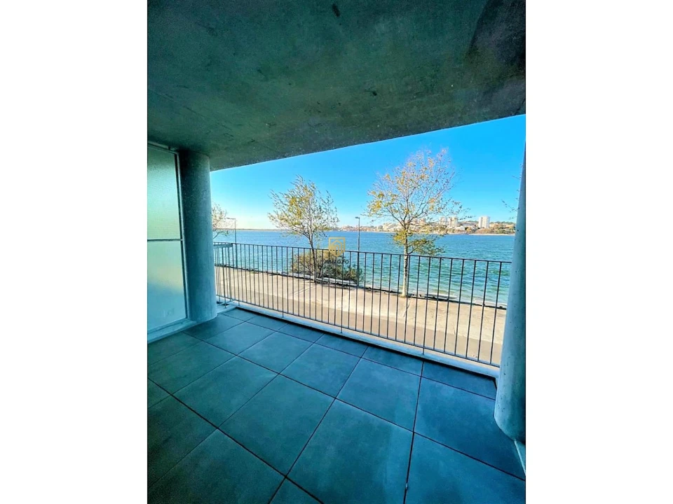 Apartamento T2 para Venda em Canidelo Foto 5