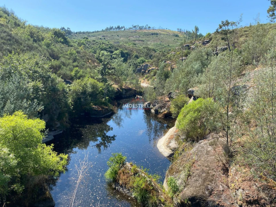 Quinta T0 para Venda em Ervedal e Vila Franca da Beira Foto 2