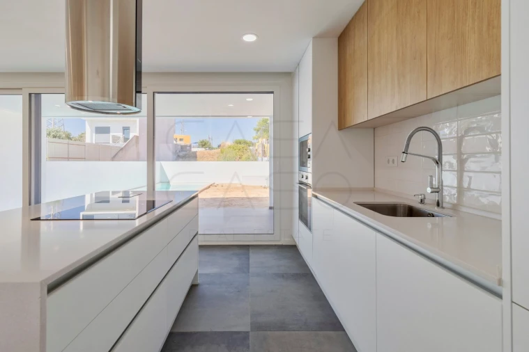 Moradia T3 para Venda em Gambia-Pontes-Alto da Guerra Foto 2