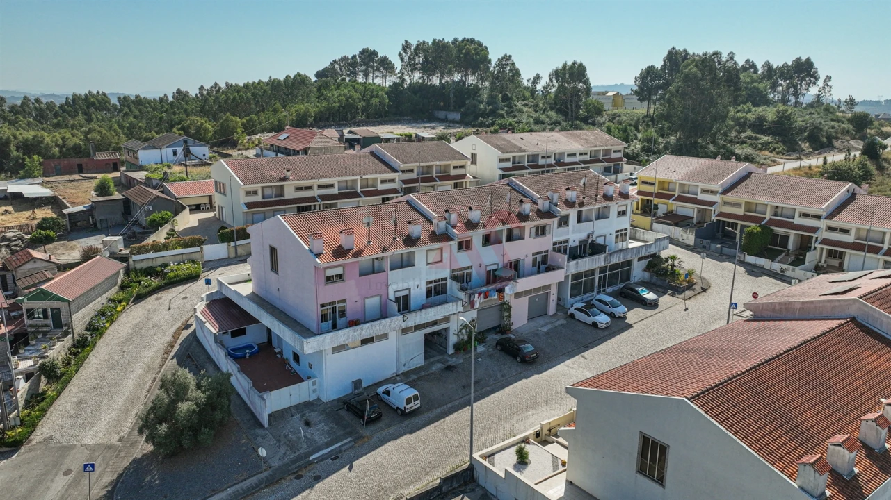 Moradia T3 para Venda em Lustosa e Barrosas (Santo Estêvão) Foto 2