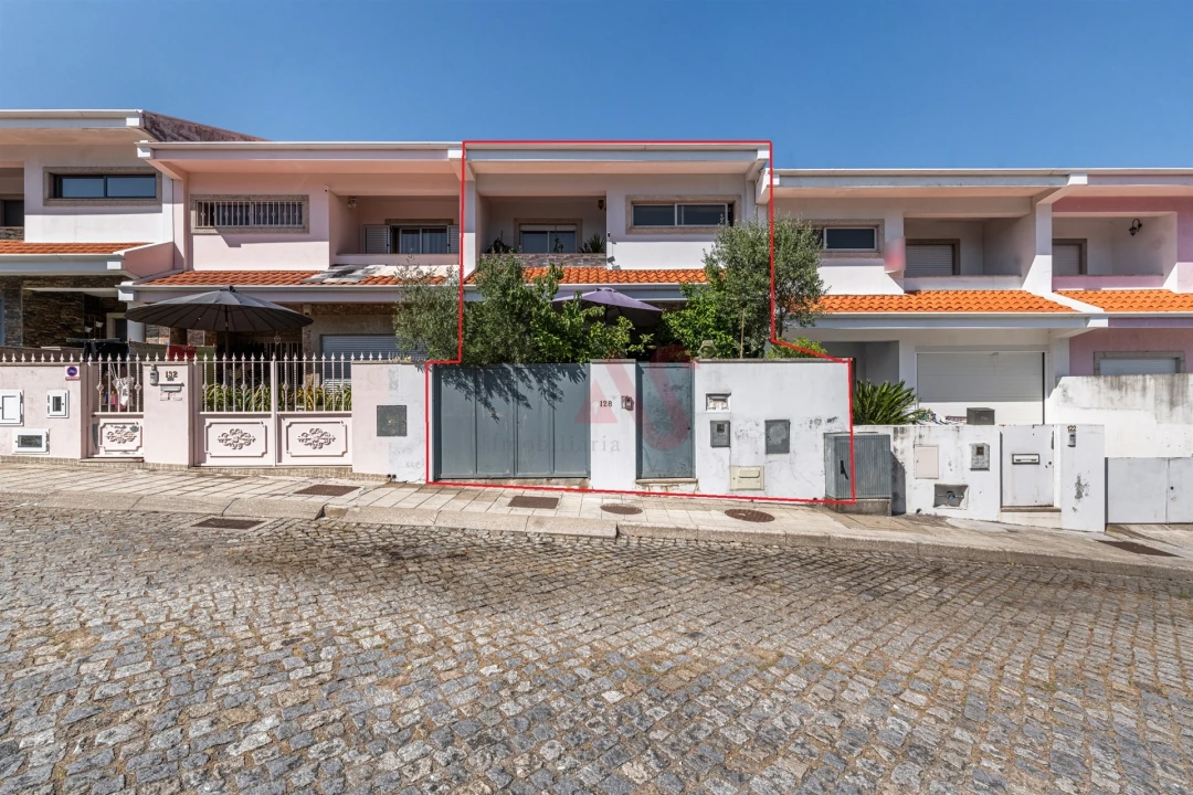 Moradia T3 para Venda em Lustosa e Barrosas (Santo Estêvão) Foto 1