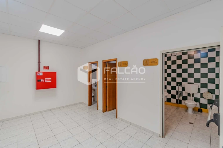 Loja para Venda em Fundão, Valverde, Donas, A. Joanes, A. Nova Cabo Foto 19