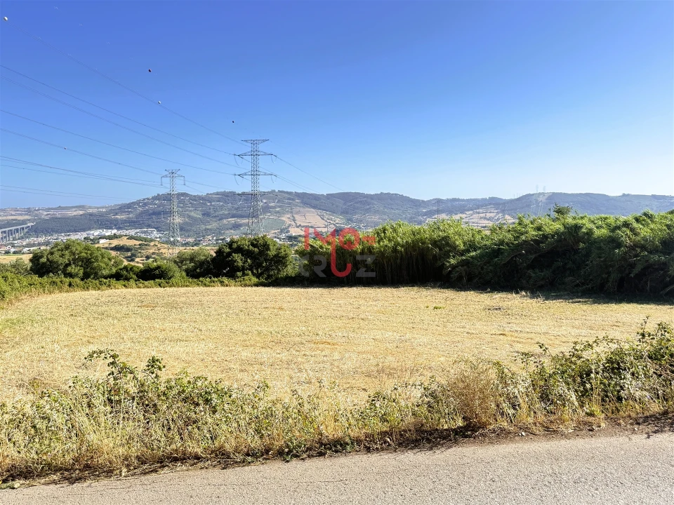 Terreno Agricola ou Rústico para Venda em Loures Foto 1