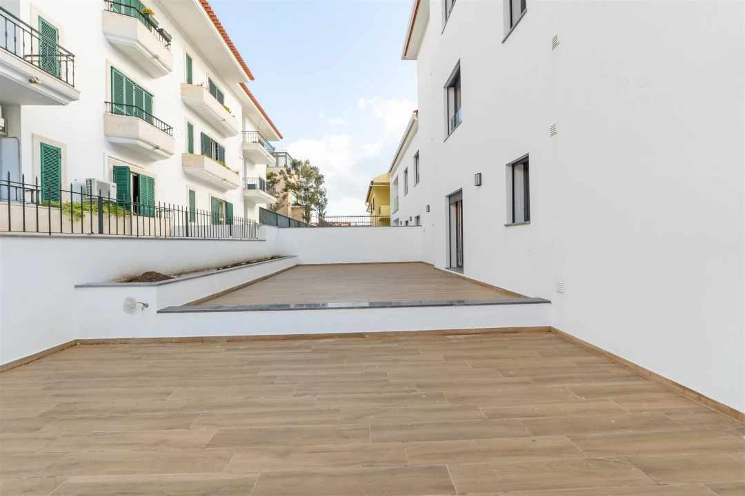 Apartamento T3 para Venda em Carcavelos e Parede Foto 30