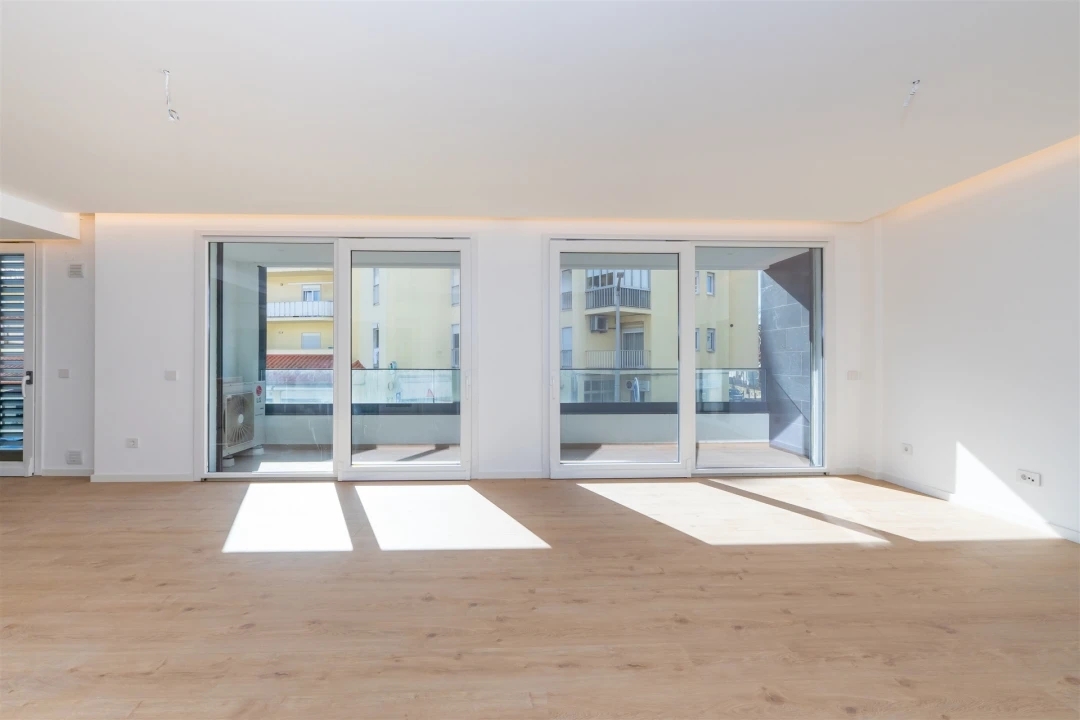 Apartamento T3 para Venda em Carcavelos e Parede Foto 9