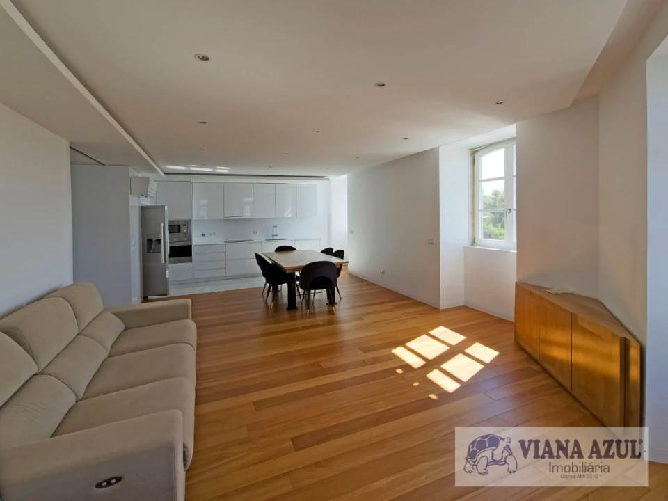 Apartamento T2 para Arrendamento em Santa Maria Maior e Monserrate e Meadela Foto 1