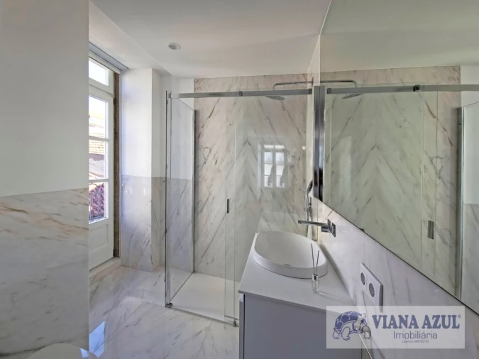 Apartamento T2 para Arrendamento em Santa Maria Maior e Monserrate e Meadela Foto 9