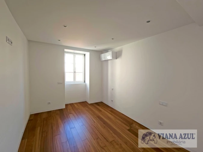 Apartamento T2 para Arrendamento em Santa Maria Maior e Monserrate e Meadela Foto 12