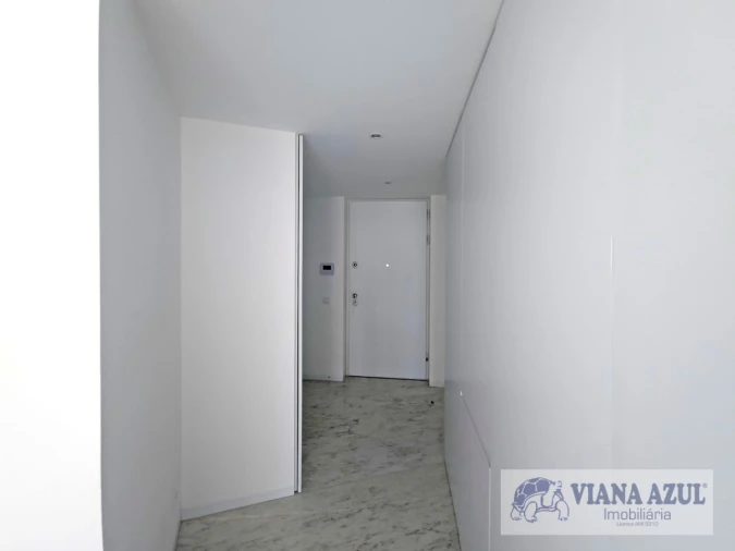 Apartamento T2 para Arrendamento em Santa Maria Maior e Monserrate e Meadela Foto 13