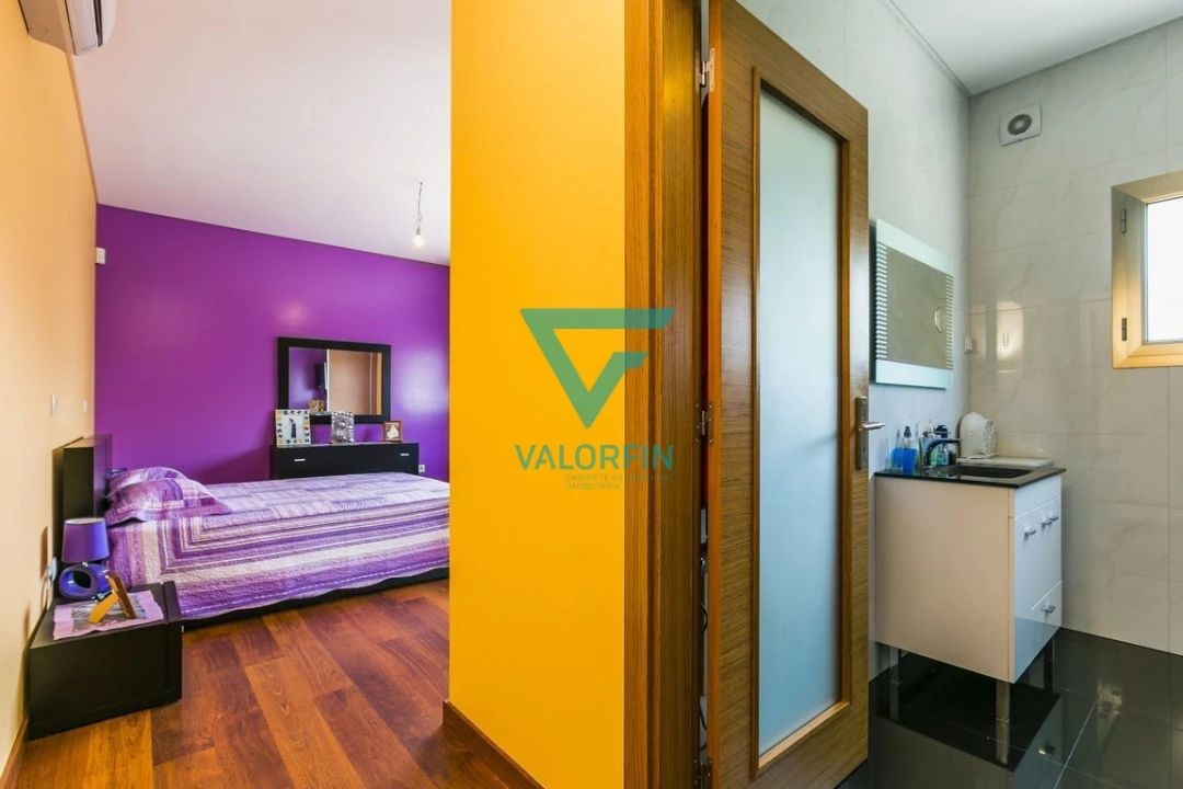 Moradia T4 para Venda em Santiago e São Simão de Litém e Albergaria dos Doze Foto 11