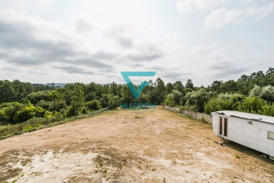 Moradia T4 para Venda em Santiago e São Simão de Litém e Albergaria dos Doze Foto 19