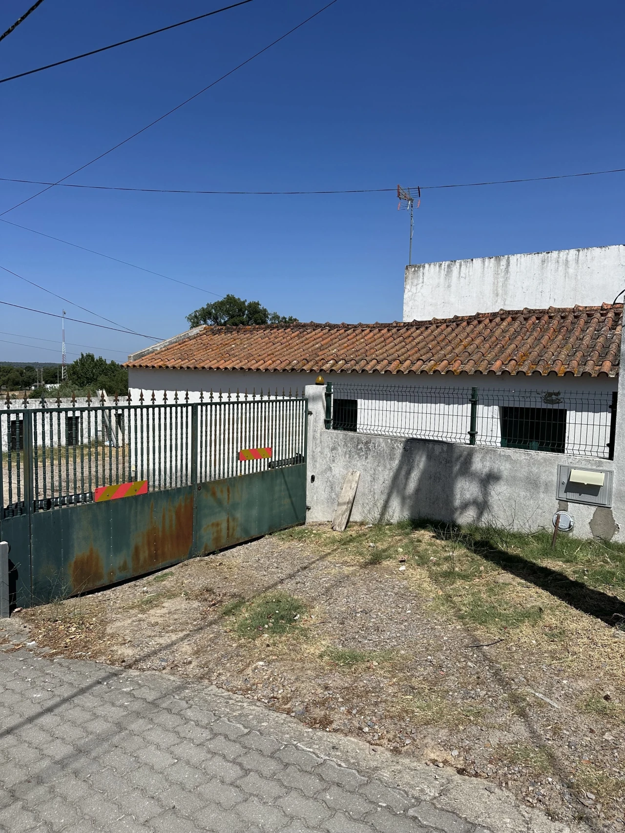 Quinta T2 para Venda em Mora Foto 13