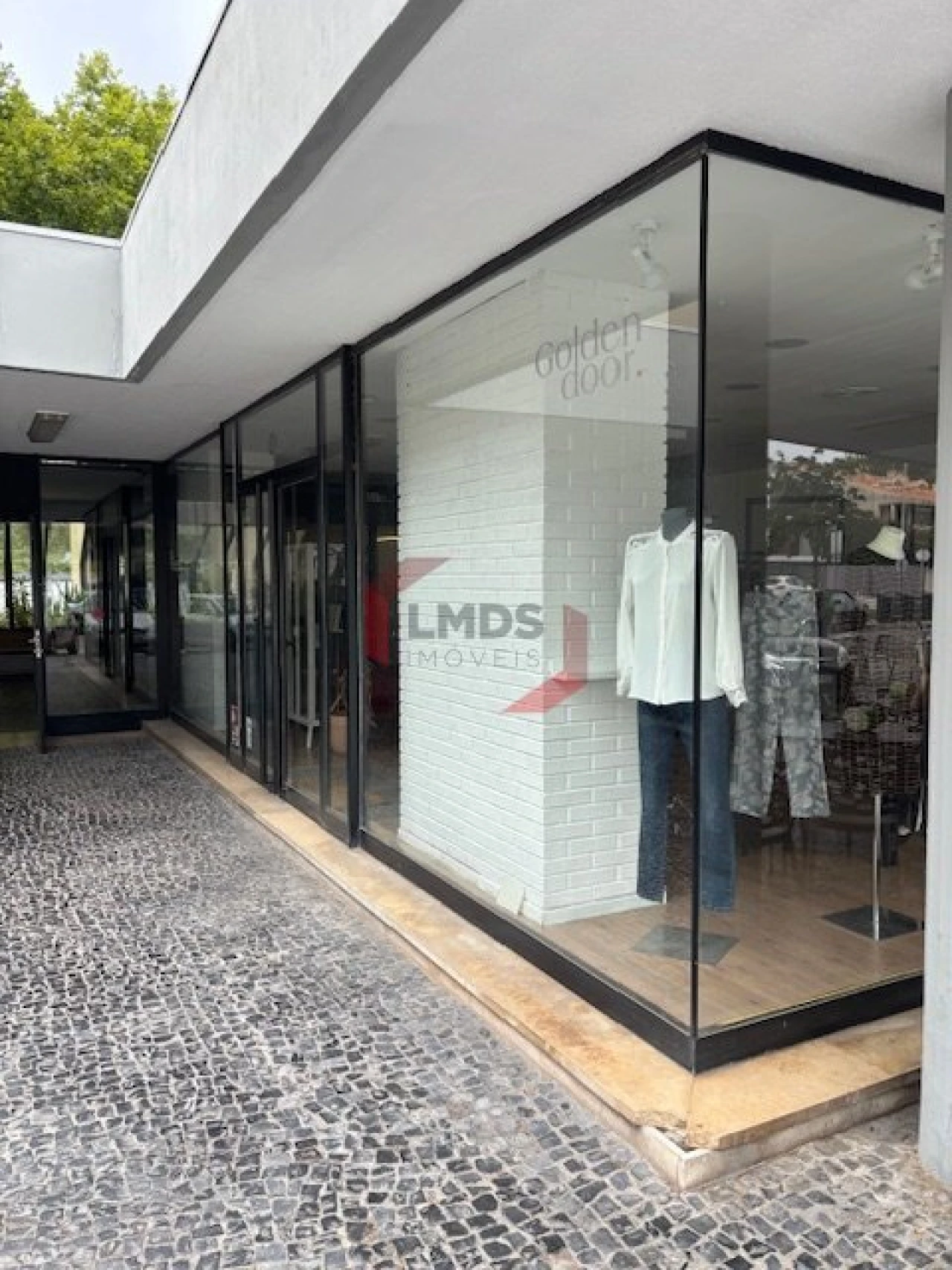 Loja para Arrendamento em Aldoar, Foz do Douro e Nevogilde Foto 1