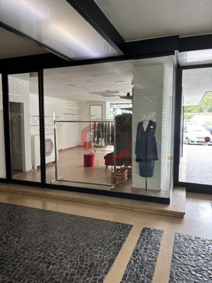 Loja para Arrendamento em Aldoar, Foz do Douro e Nevogilde Foto 2