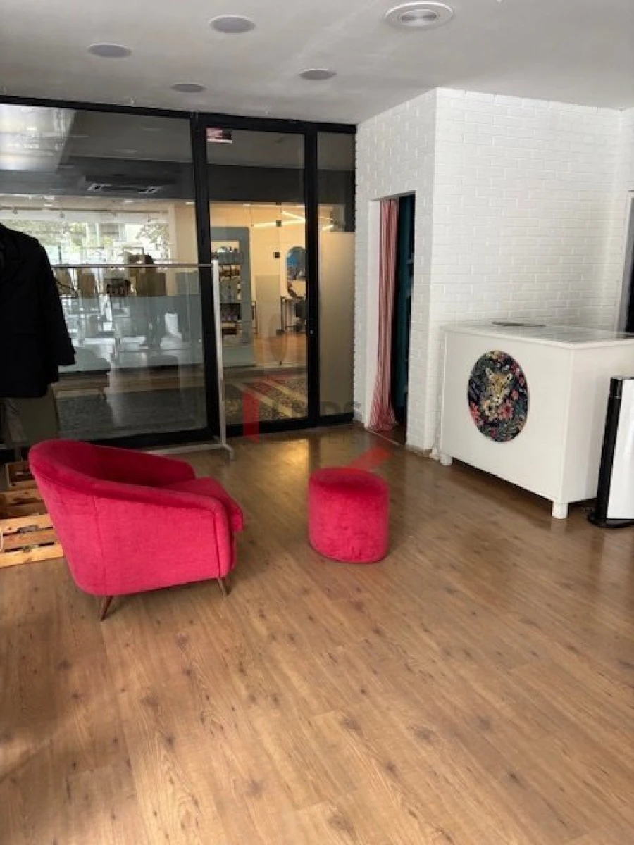 Loja para Arrendamento em Aldoar, Foz do Douro e Nevogilde Foto 7