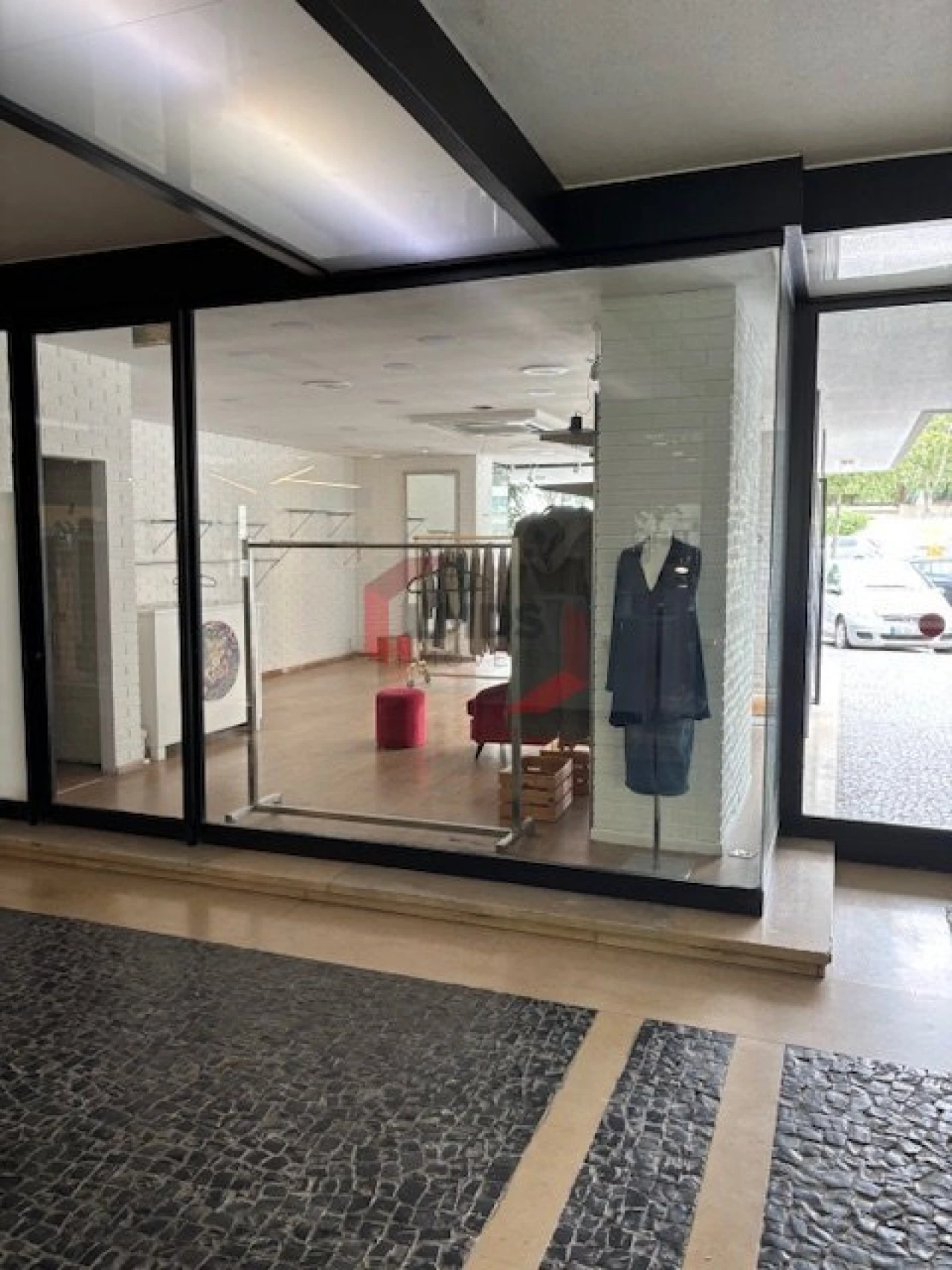 Loja para Arrendamento em Aldoar, Foz do Douro e Nevogilde Foto 2