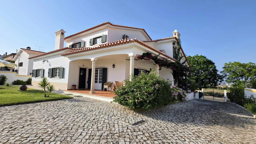 Moradia T4 para Venda em São João Baptista e Santa Maria dos Olivais Foto 7