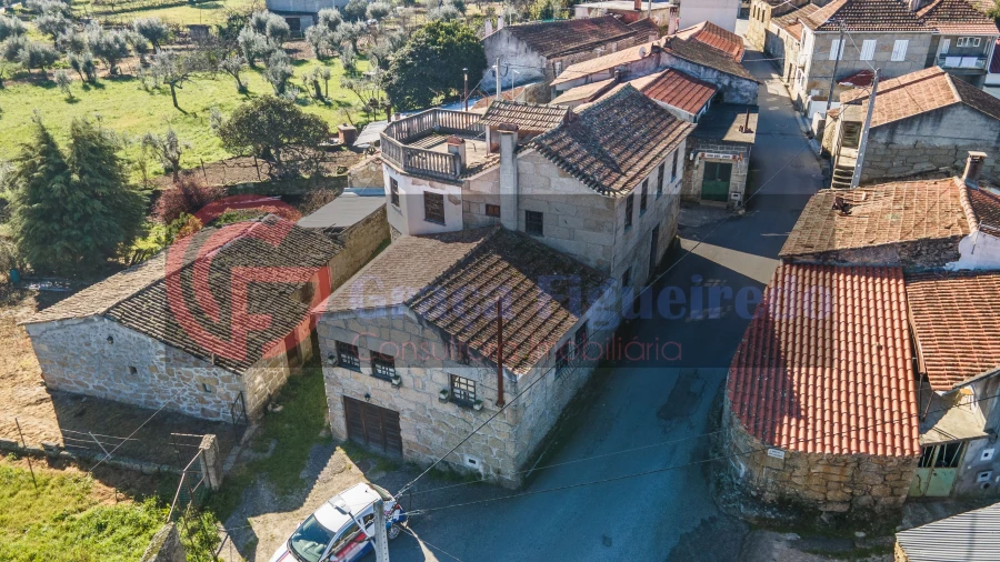 Moradia T3 para Venda em Travancinha Foto 1