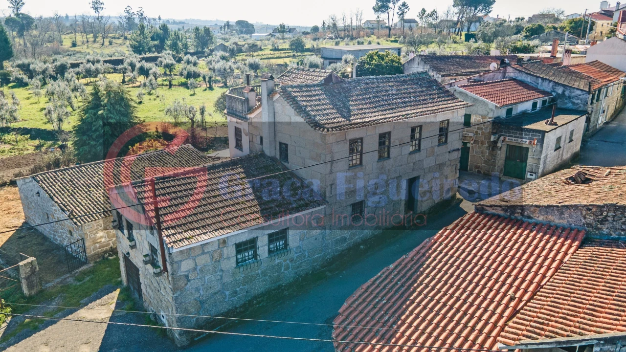 Moradia T3 para Venda em Travancinha Foto 3