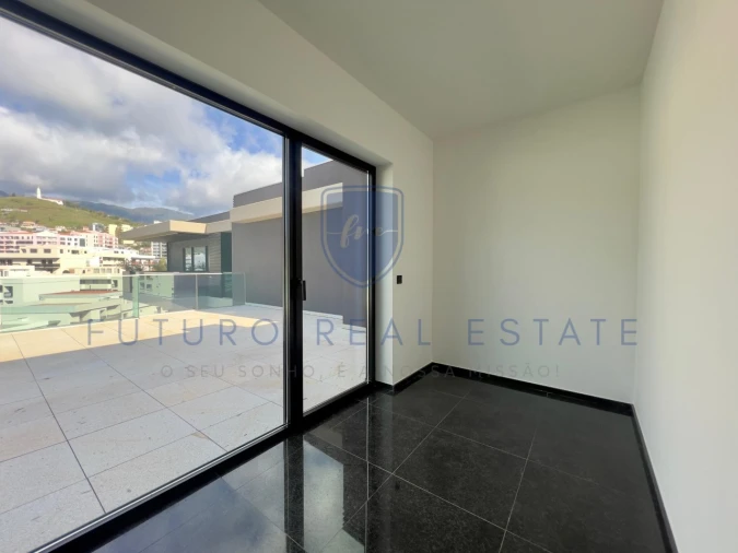 Apartamento T3 para Venda em São Martinho Foto 33